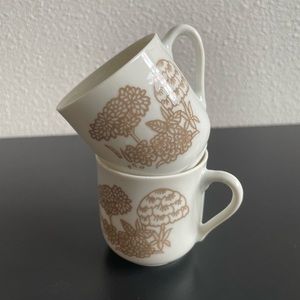 Vintage Bali Toscany Mini Teacups Set of Two VGUC